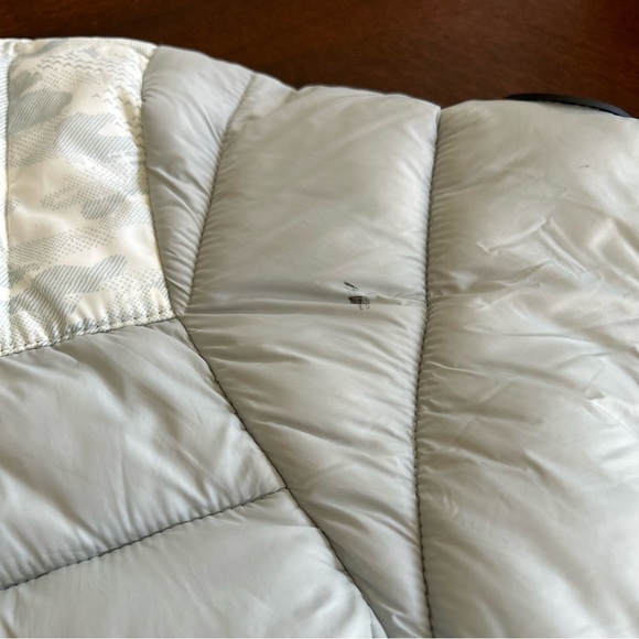 Hawks & Co | Hoded Puffer Jacket - Picture 8 of 8